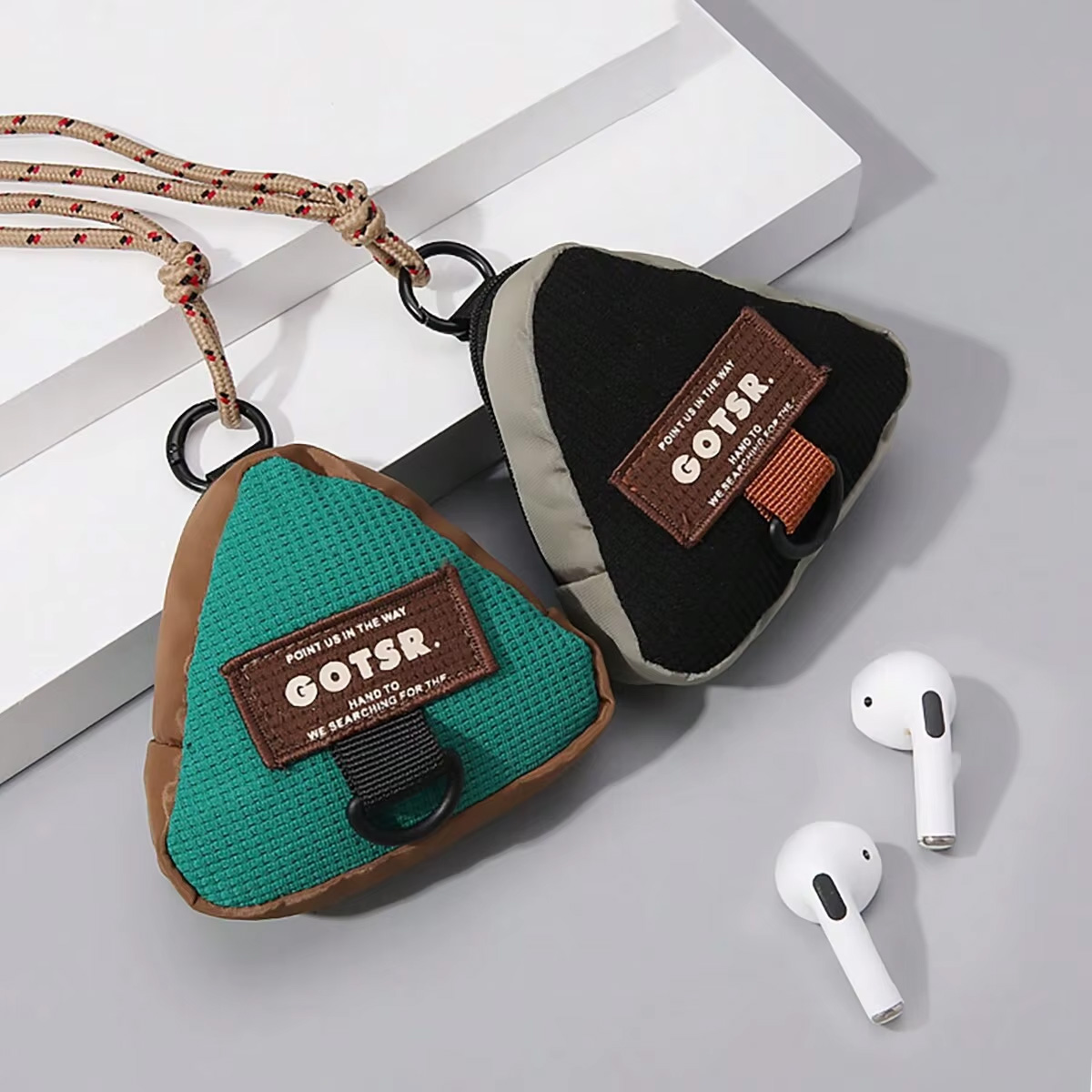 1 Stück Tragbare Mini-Dreiecki – Travel Accessories Jewelry Bewertung und Preis
